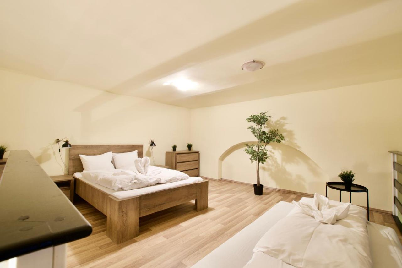 Budget Apartment by Hi5 - Zoltan street Boedapest Buitenkant foto